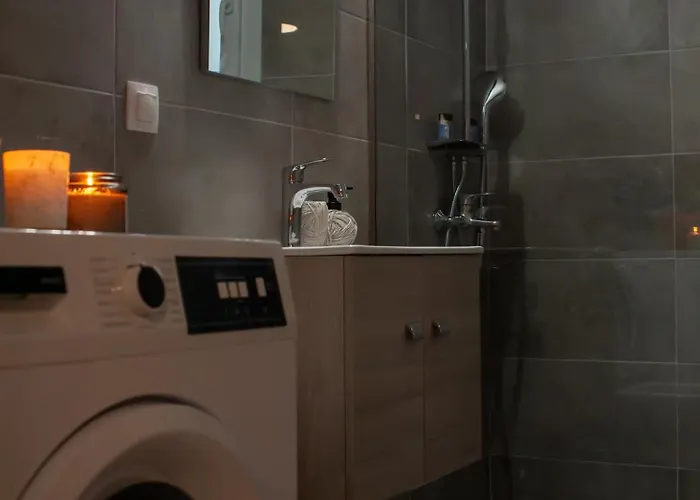 Nv House Mikrá Mandínia